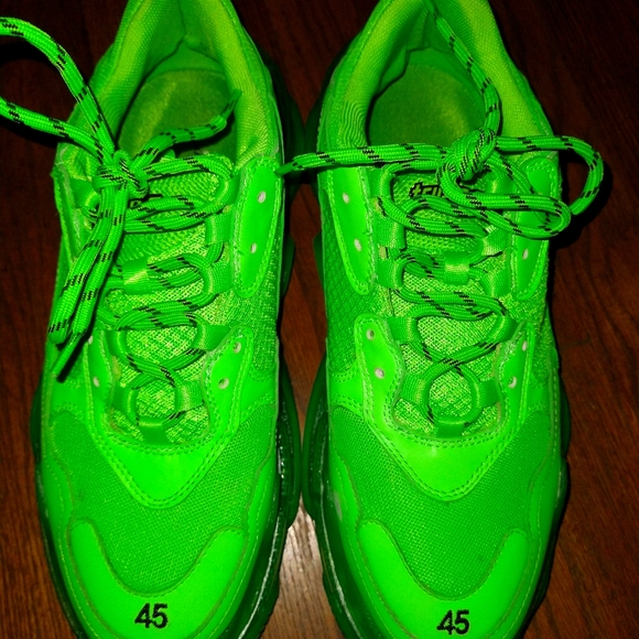 Balenciaga triple s - Picture 1 of 6